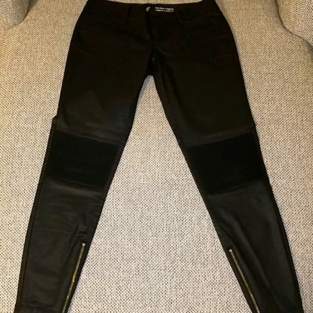 EUC Mossimo leather feel moto jeggings - Picture 1 of 6